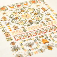 Схема для вышивания «Золотые пчёлы»