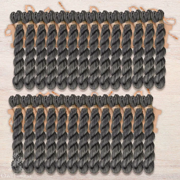 Набор ниток OwlForest для схемы «Чёрные розы» (ПНК)