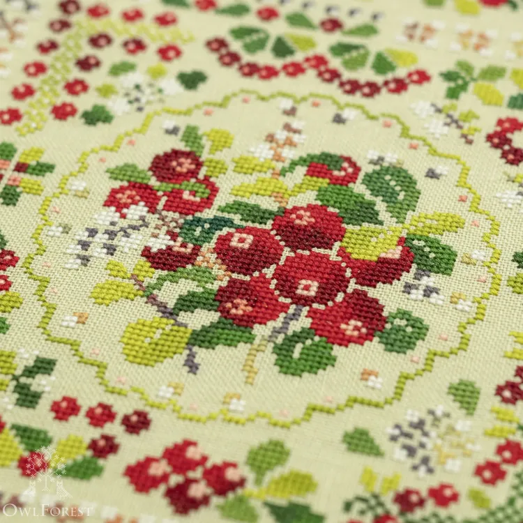 Набор для вышивания «Брусничное лето»