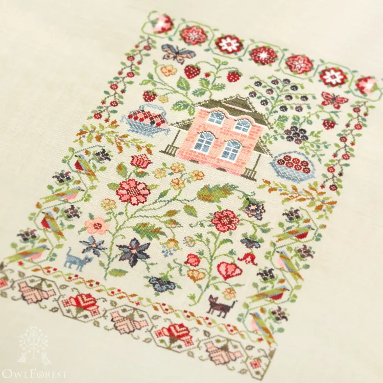 Схема для вышивания «Земляничный домик»