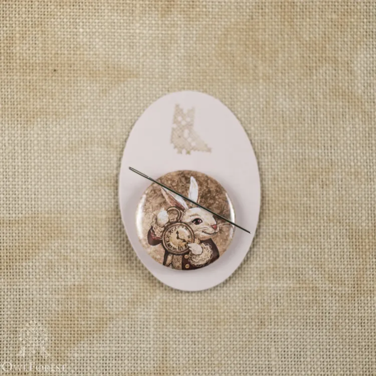 Набор для вышивания «Алиса в Стране Чудес» трехцветный вариант