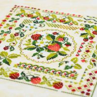Схема для вышивания «Клубничное лето»