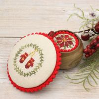 Схема для вышивания «Новогодний семплер. Английский алфавит»