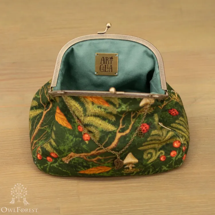 Клатч на фермуаре «Лесная мелочь»