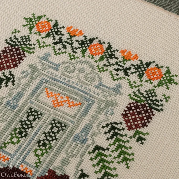 Бесплатная схема для вышивания «Сибирское окошко»