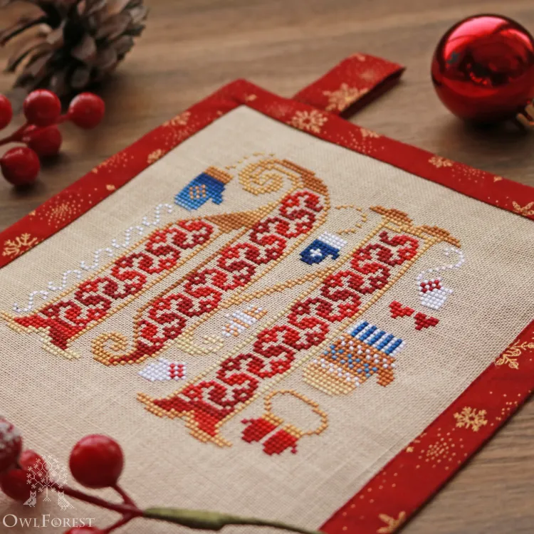 Электронная схема для вышивания флажков «С Новым годом!»