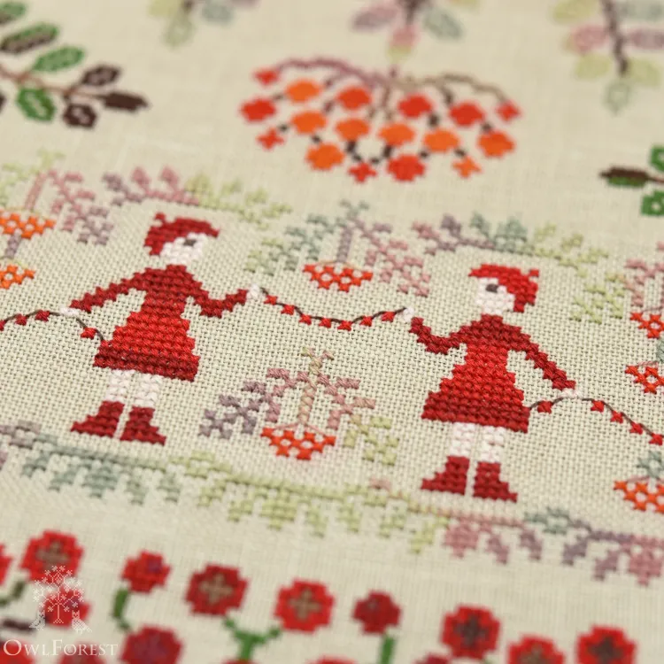 Схема для вышивания «Рябиновые бусы»