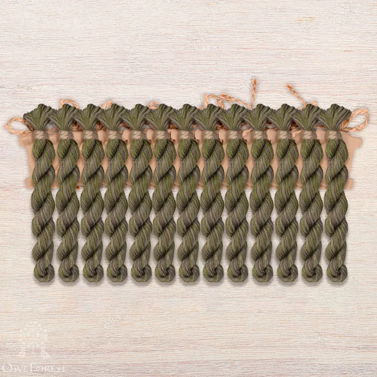 Набор ниток OwlForest для схемы «Семплер с желудями» (DMC) монохромный вариант