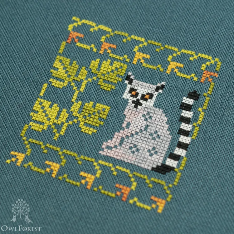 Бесплатная схема для вышивания «Дружественные лемуры»