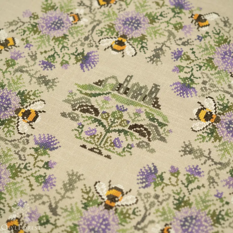 Схема для вышивания «Шмелиный полдень»