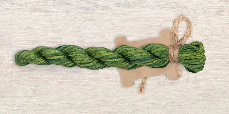 Мулине Owlforest 3301 — «Лягушачья кожа»