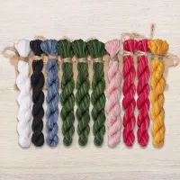 Набор ниток OwlForest для схемы «Новогодние зайцы» (DMC)