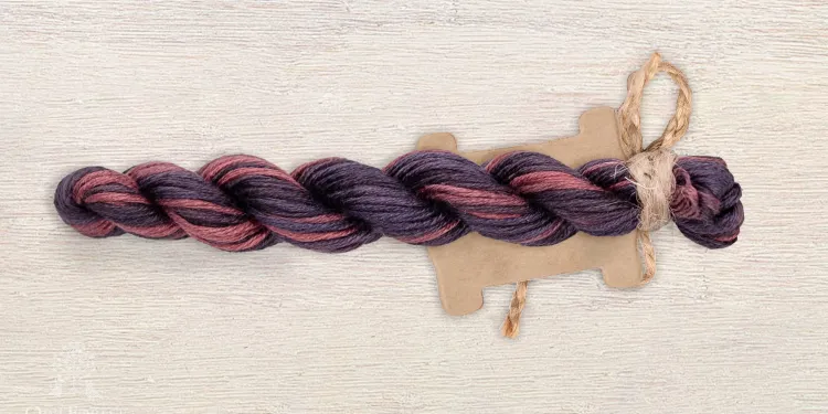 Мулине Owlforest 2405 — «Чёрная смородина»