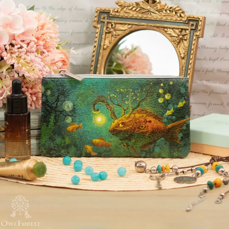 Косметичка кожаная «Речной друид»