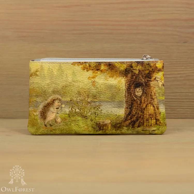 Косметичка кожаная «Дуб на берегу реки»