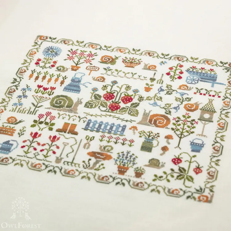 Схема для вышивания «Улиточковый сад» 