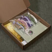 Набор для вышивания «Свидание в сиреневом саду»