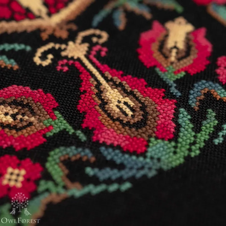 Схема для вышивания «Ночные трели гранатовых птиц»