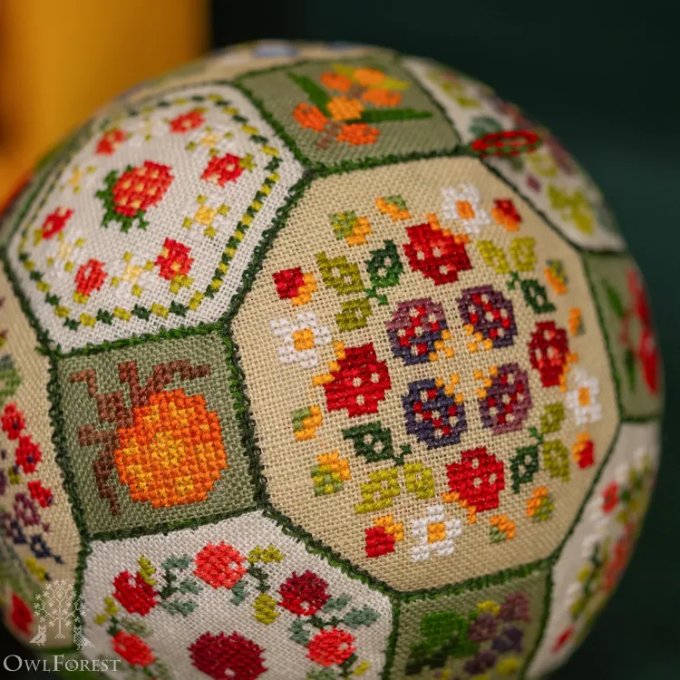 Электронная схема «Ягодный шар»