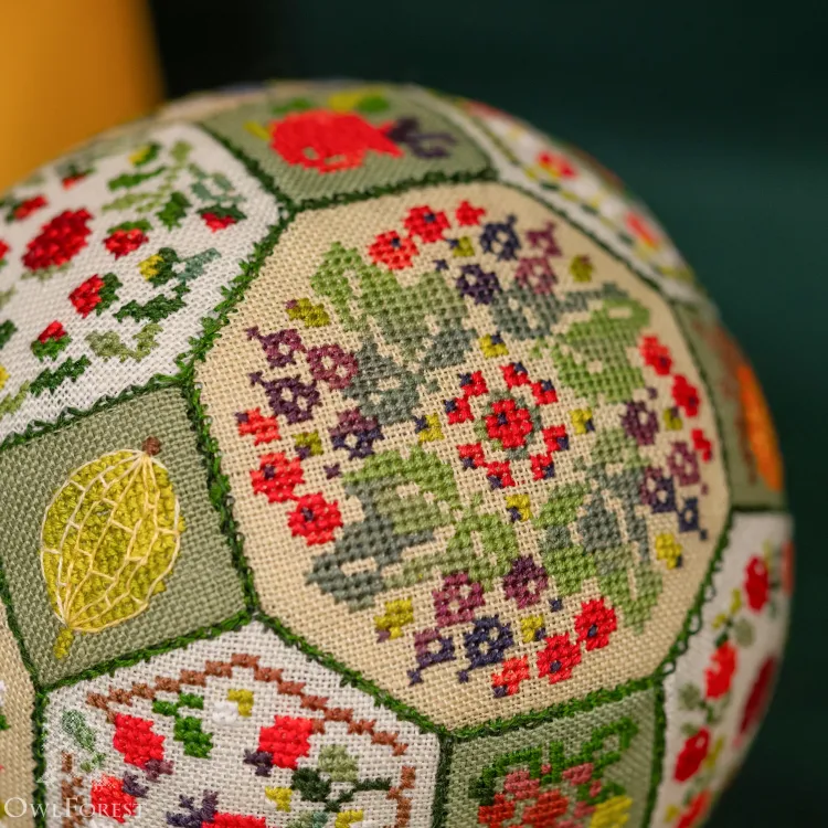 Электронная схема «Ягодный шар»