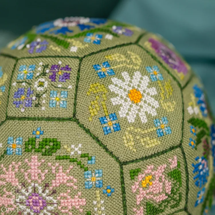 Электронная схема «Цветочный шар»